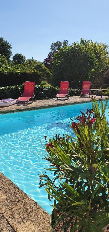 Auberge Du Relais D Auniac Hotel Bar Restaurant Piscine Anglars-Nozac Exteriér fotografie