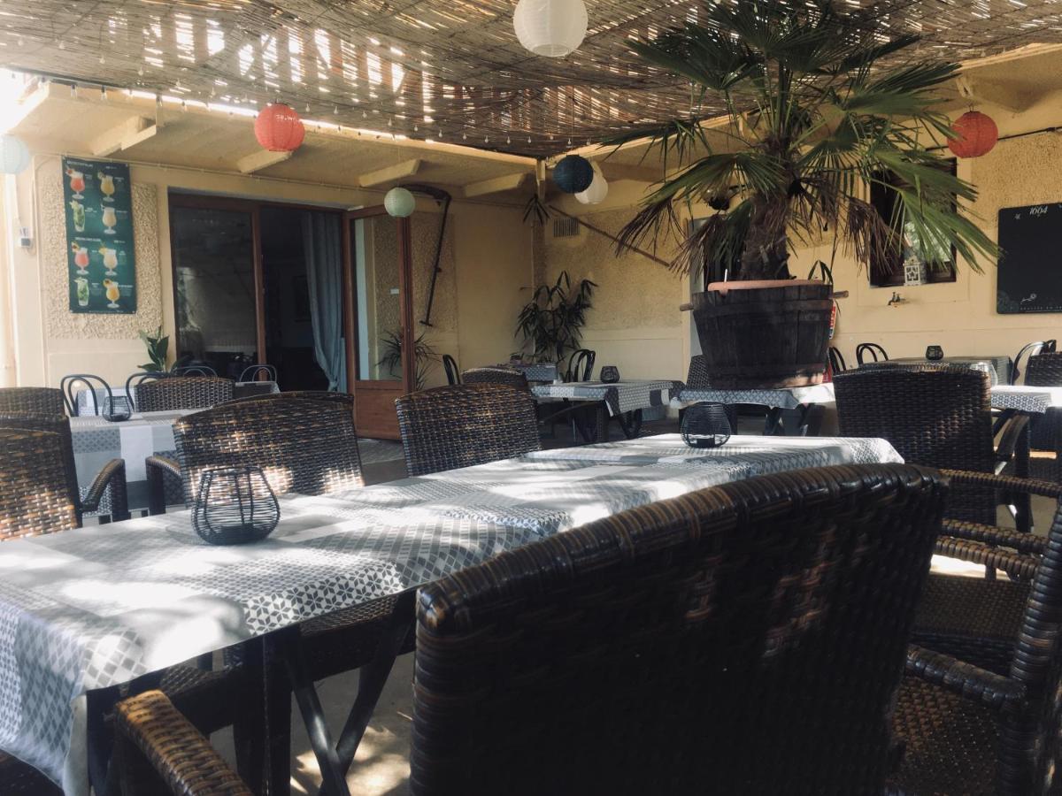 Auberge Du Relais D Auniac Hotel Bar Restaurant Piscine Anglars-Nozac Exteriér fotografie